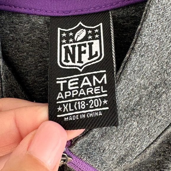 NFL Team Apparel Minnesota Vikings Grey Purple Kids Size XL 18-20 Skol MN - Picture 3 of 5